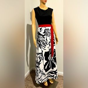 New sleeveless long dress. Never worn.